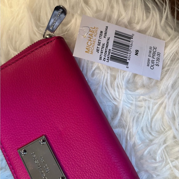 Michael Kors Fuchsia Wallet - Picture 2 of 4